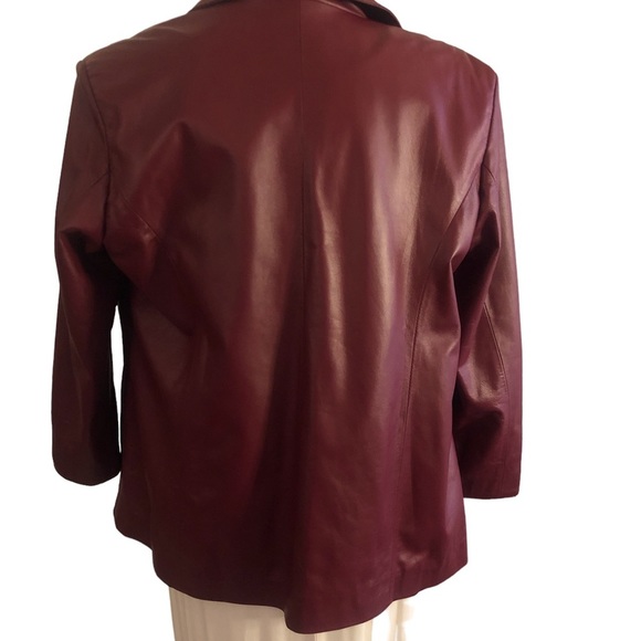 🌺Brand New PERUZZI made in Florence of Italy. It’s luxurious in wine color. - Picture 2 of 7